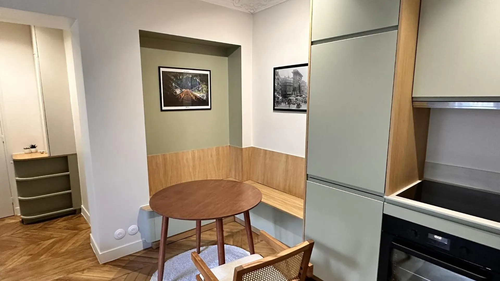 Apartment In Central Paris