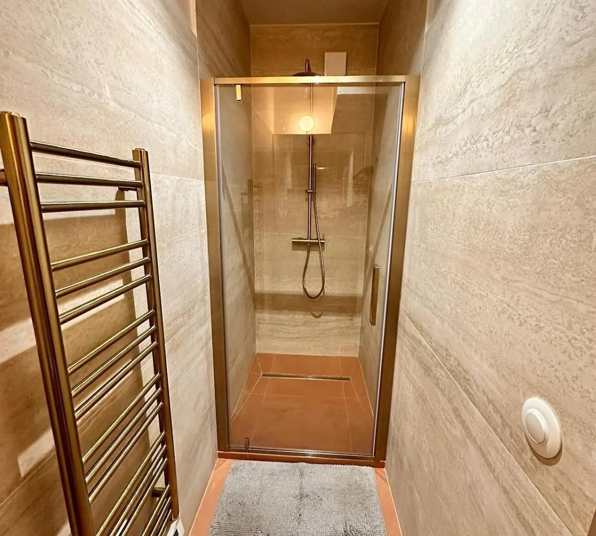 Apartment In Central Paris Fransa